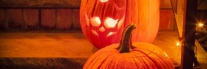 Jack-o-Lanterns Lighting Porch for Halloween